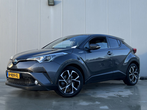 auto-van-de-maand-Toyota